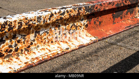 Barriera arrugginito close-up Foto Stock
