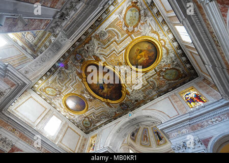 Cattedrale cattolica romana dei Santi Filippo e Giacomo a Sorrento. Foto Stock