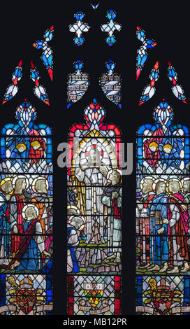 Il Memorial Bardsley finestra 'La Grande Commissione" da Veronica Whall (1937), la cattedrale di Leicester Foto Stock