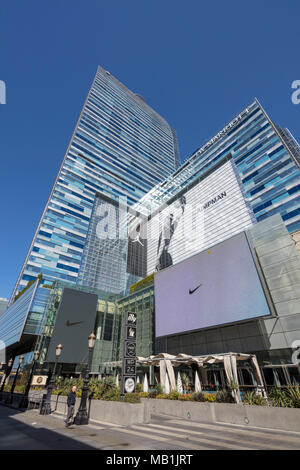 LA Live tower e JW Marriott Hotel, Nike Jumpman annuncio, il centro cittadino di Los Angeles, California, Stati Uniti d'America Foto Stock