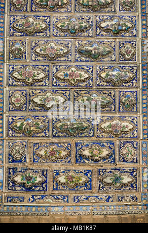 Tilework, il Palazzo Golestan, Teheran, Iran. Foto Stock