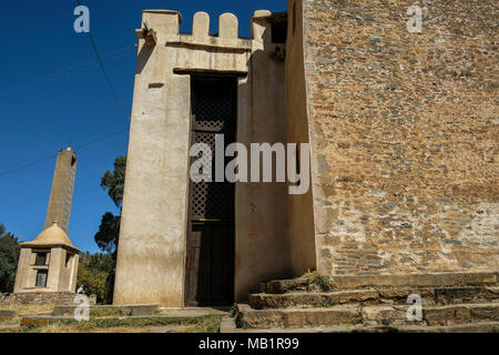 Chiesa di Nostra Signora di Sion, il più sacro luogo per tutti gli ortodossi etiopi in Aksum, Etiopia. Foto Stock