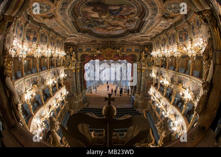 16 marzo 2018, Bayreuth, Germania: Il rinnovato Markgräfliche Opera house. Dopo i lavori di ristrutturazione che è durato 6 anni l'Opera House sarà riaperto il 12 aprile 2018. Foto: Daniel Karmann/dpa Foto Stock