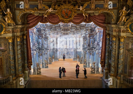 16 marzo 2018, Bayreuth, Germania: Il rinnovato Markgräfliche Opera house. Dopo i lavori di ristrutturazione che è durato 6 anni l'Opera House sarà riaperto il 12 aprile 2018. Foto: Daniel Karmann/dpa Foto Stock