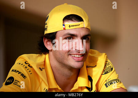 Sakhir, Bahrain. 05 apr, 2018. Motorsports: FIA Formula One World Championship 2018, il Gran Premio del Bahrain,#55 Carlos Sainz (ESP, Renault ), Credito: dpa/Alamy Live News Foto Stock