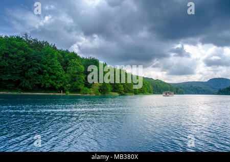 I Laghi di Plitvice, Croazia. Parco naturale con cascate e acqua turchese Foto Stock