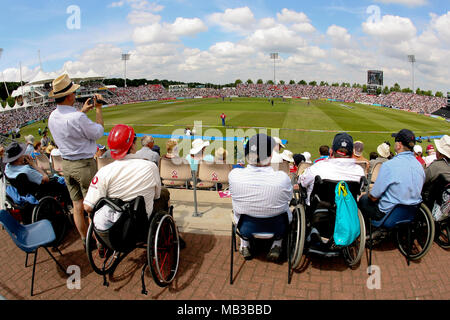 Disabled Fans punto di vista dei venti20 finali della giornata presso il Rose Bowl Hampshire nel 2008. Foto Stock