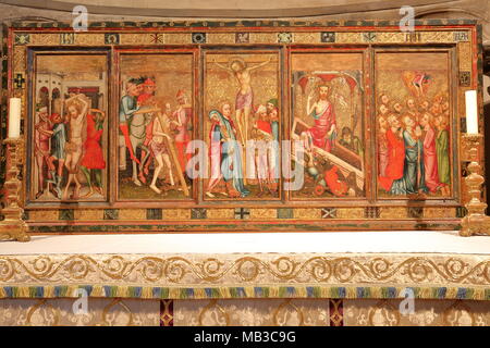 NORWICH, Regno Unito - 31 Marzo 2018: Il Despenser Reredos in san Luca cappella all'interno del Duomo Foto Stock