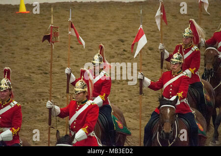 8 luglio 2014, Calgary Stampede, Calgary, Alberta. 1° Brigata meccanizzata canadese. Royal Canadians Regimental Unit Musical Ride. Foto Stock