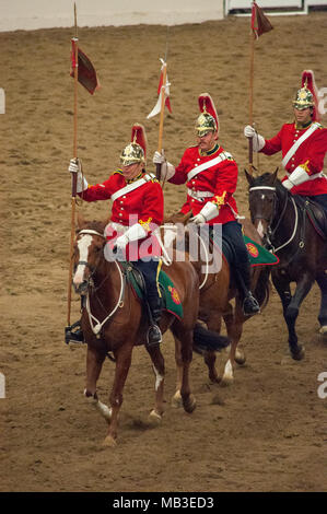 8 luglio 2014, Calgary Stampede, Calgary, Alberta. 1° Brigata meccanizzata canadese. Royal Canadians Regimental Unit Musical Ride. Foto Stock