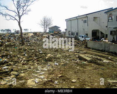 Distruzione dello tsunami Tohoku Giappone Marzo 2011 Foto Stock