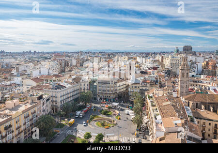 Panoramica della città dalla torre della cattedrale di Valencia Foto Stock