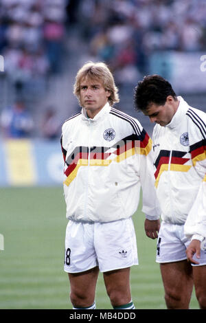 Coppa del Mondo FIFA - Italia 1990 (Italia 1990) 4.7.1990, Stadio Delle Alpi, Torino, Italia. Semi-finale Germania Ovest v Inghilterra. Jurgen Klinsmann - Germania Ovest Foto Stock