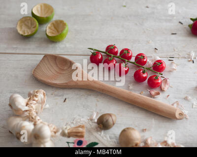 Gli ingredienti che si trovano normalmente nella cucina italiana Foto Stock