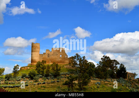 Vista di Mazzarino castello medievale, Caltanissetta, Sicilia Foto Stock