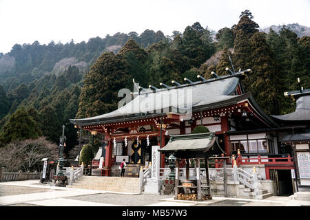 Ad una breve tratta di taxi da Tokyo, Oyama area è noto per la buona sentieri escursionistici, storico santuari e templi. Weekend perfetto gateway se non si gradisce la folla. Foto Stock