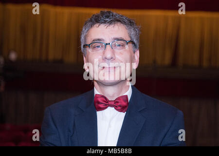 Roma, Italia. 07 apr, 2018. Antonio Calbi, direttore del Teatro di Roma Conferenza Stampa di "Interludio Valle', le attività che si terranno al Teatro Valle riaperto da aprile a dicembre 2018 Credit: Matteo Nardone/Pacific Press/Alamy Live News Foto Stock