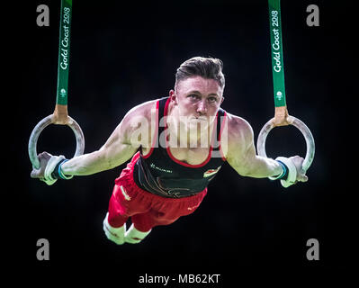 Il Nilo Wilson dell'Inghilterra vince l'argento durante gli anelli degli uomini al centro indoor di sport di Coomera durante il giorno quattro dei Giochi del Commonwealth 2018 nella Gold Coast, Australia. Foto Stock