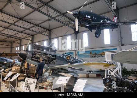 Messerschmitt Bf109 e Me209 (replica) nel Luftfahrtmuseum in Hannover Foto Stock