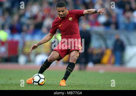 Roma, Italia. 07 apr, 2018. 07.04.2018. Stadio Olimpico di Roma, Italia. Serie A. AS Roma vs FC Fiorentina. Peres in azione durante la serie di una partita di calcio Roma vs Fiorentina n allo Stadio Olimpico di Roma. Credit: Indipendente Agenzia fotografica/Alamy Live News Foto Stock