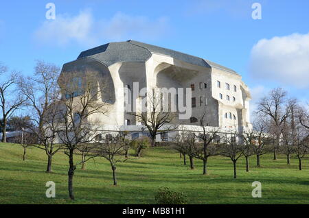 Il Goetheanum, Dornach, vicino a Basilea, Svizzera, Gennaio 2018. Progettato da Rudolph Steiner, è il centro del mondo per il movimento antroposofica. Foto Stock