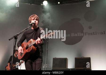 Il cantante britannico e cantautore Jake Bugg live presso il venticinquesimo Blue Balls Festival di Lucerna, Svizzera Foto Stock