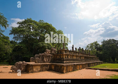 Vista orizzontale della Assembly Hall in Polonnaruwa, Sri Lanka. Foto Stock