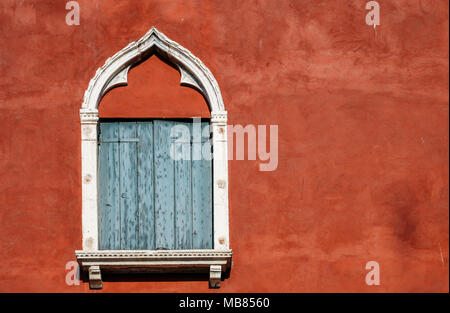 Stile Veneziano e finestra di sfondo Foto Stock