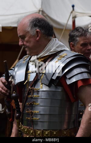 Legioni romane a mettere su un display a York's Eboracum festival Foto Stock