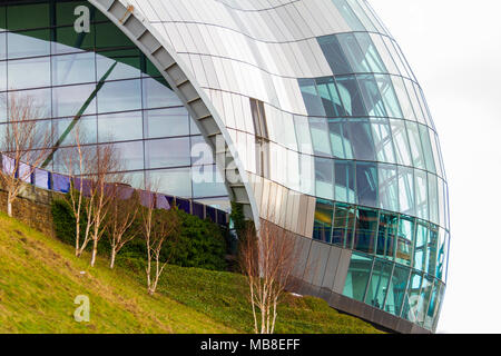 Newcastle, Inghilterra - Marzo 7, 2018: la vista di una sezione della salvia Gateshed. Questo moderno edificio è una casa internazionale per la musica Foto Stock