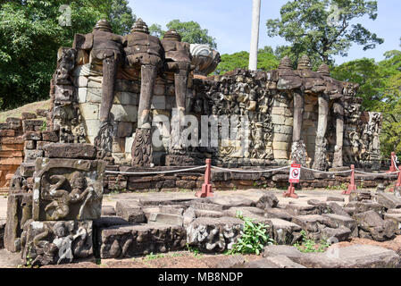 Terrazza degli elefanti a Angkor Thom su Siemreap in Cambogia Foto Stock