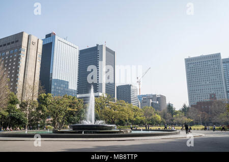 La molla in scena al Parco Hibiya, Chiyoda-Ku, Tokyo, Giappone Foto Stock