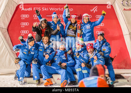 Il 20 dicembre 2017, Courchevel, Savoie, Francia, slalom parallelo di Courchevel Ladies Coppa del Mondo di Sci 2017 Foto Stock