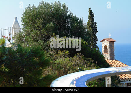 La piccola cappella ND du Cap Falcon Foto Stock
