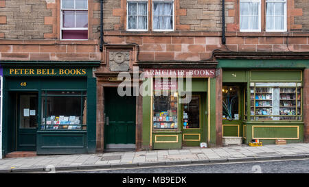 Poltrona Libri e Peter bell libri di seconda mano librerie in Edinburgh Old Town , Scozia, Regno Unito Foto Stock