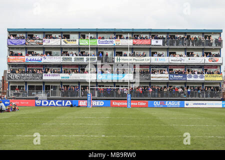 Wakefield, Regno Unito. Dal 8 aprile 2018, Beaumont Legal Stadium, Wakefield, Inghilterra; Betfred Super League Rugby, Wakefield Trinity v Leeds rinoceronti; Beaumont Legal Stadium pranzo ai puntoni Credito: News Immagini/Alamy Live News Foto Stock