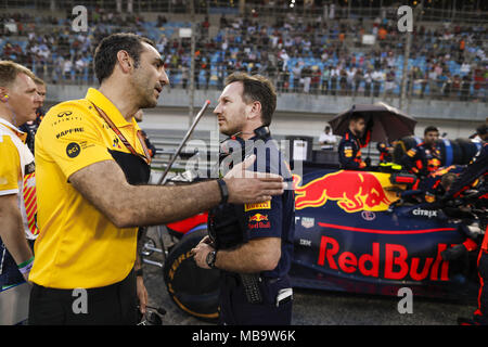 Sakhir, Bahrain. 08 apr, 2018. ABITEBOUL Cirillo (fr), Renault Sport F1 Managing Director, Christian Horner (GBR), il team principal della Red Bull Racing, ritratto durante 2018 Formula 1 Campionato del Mondo FIA, Bahrain Grand Prix, | Utilizzo di credito in tutto il mondo: dpa/Alamy Live News Foto Stock