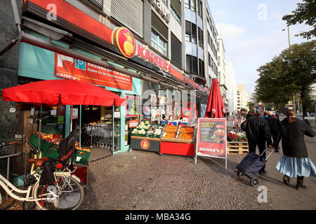 Berlino, Germania. Xiv oct, 2016. Un Kaiser supermercato nell'Charlottenburg-Wilmersdorf zona di Berlino, Germania, 14.10.2016. Credito: Revierfoto | in tutto il mondo di utilizzo/dpa/Alamy Live News Foto Stock