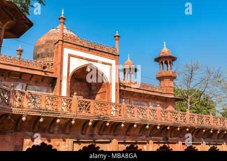 Fatehpuri Masjid, una moschea vicino al Taj Mahal di Agra, India Foto Stock