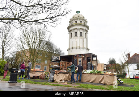 Il Sussex contadina fattoria mobile shop imposta accanto al pepe piatto a Queens Park a Brighton . Foto Stock