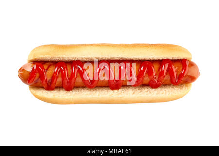 Hot Dog con salsiccia alla brace e ketchup su bianco Foto Stock