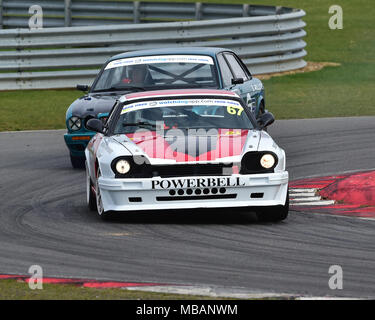 Snetterton Motor Racing, circuito di Snetterton, Norfolk, Inghilterra, sabato 7 aprile 2018. Colin Philpott, Jaguar XJS, nel classico Sportivo Automobile Club, CS Foto Stock