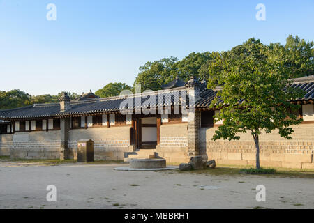 SEOUL, Corea del Sud - 20 settembre 2014: Vista del Palazzo di Changdeokgung della Dinastia Joseon Foto Stock