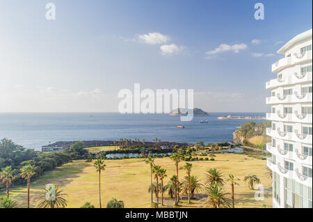 JEJU, COREA - Novembre 12, 2012: vista dall'kal hotel di Seogwipo, Jeju Island, Corea. KAL è l'acronimo di Korean Air Line. Foto Stock