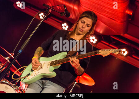 La Swiss punk rock band Ziper live in Schüür Luzern, Svizzera Foto Stock