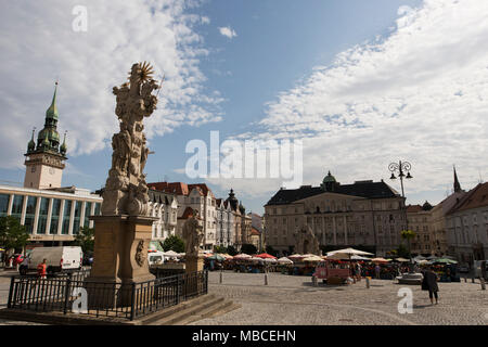 La piazza principale del mercato vicino al vecchio municipio di Brno, in Repubblica Ceca. Foto Stock