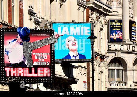 Londra, Inghilterra, Regno Unito. Teatri a Shaftesbury Avenue. Thriller (Lyric) Tutti parlano di Jamie (Apollo) traghettatore di anime (Gielgud) Foto Stock