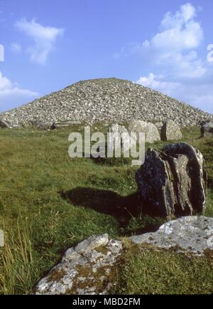 Loughcrew in Irlanda. Cairn T.visto dal satellite occidentale cairn. Foto Stock