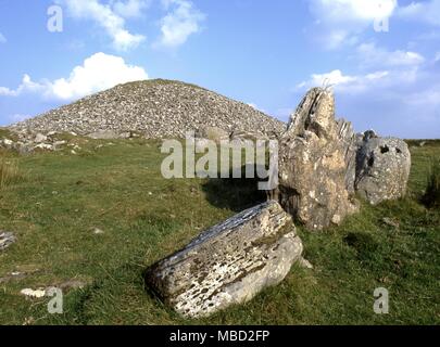 Loughcrew in Irlanda. Cairn T.visto dal satellite occidentale cairn. Foto Stock