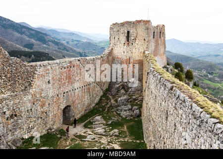 Castello, Chateau de Montsegur, fortezza Catari registrati come una pietra miliare storica nazionale francese ('Monument Historique ") Foto Stock